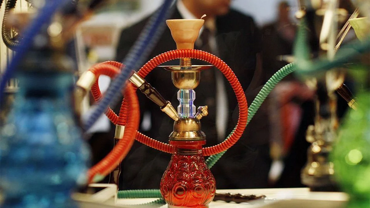 إيقاف تقديم الشيشة والمعسل بمقاهي ومطاعم المملكة مؤقتًا
