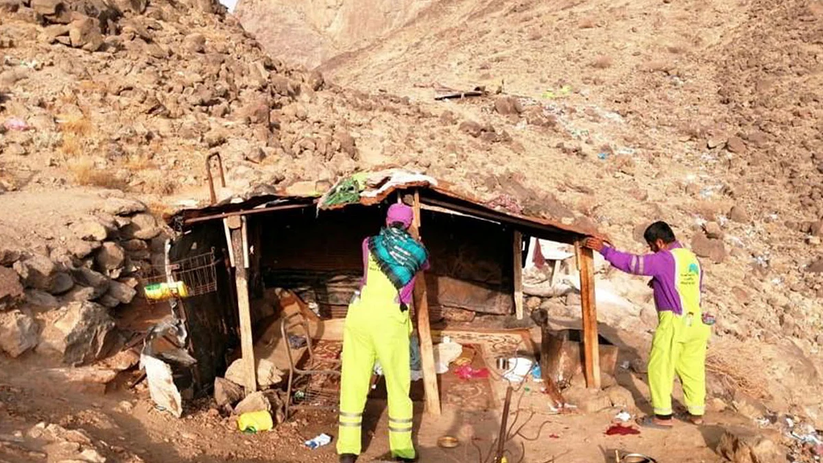 بالصور.. لجنة مكافحة الظواهر السلبية تزيل عشوائيات جبل النور