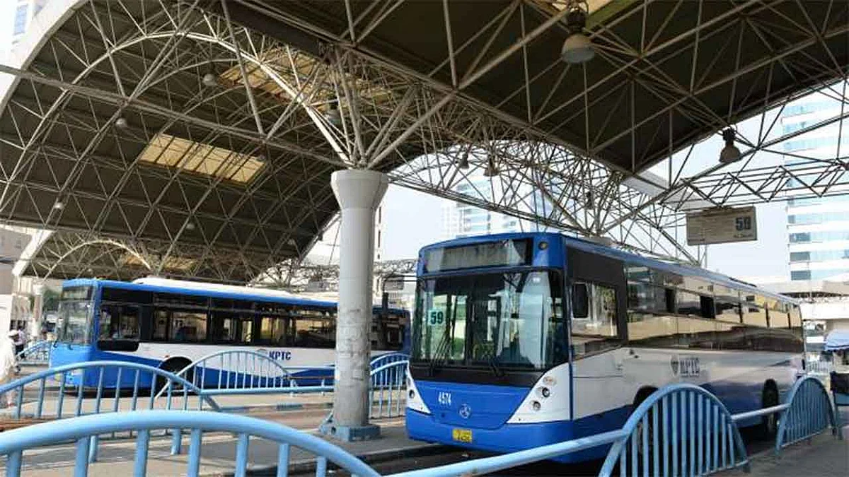 الكويت: إيقاف النقل الجماعي بناء على توصية السلطات الصحية