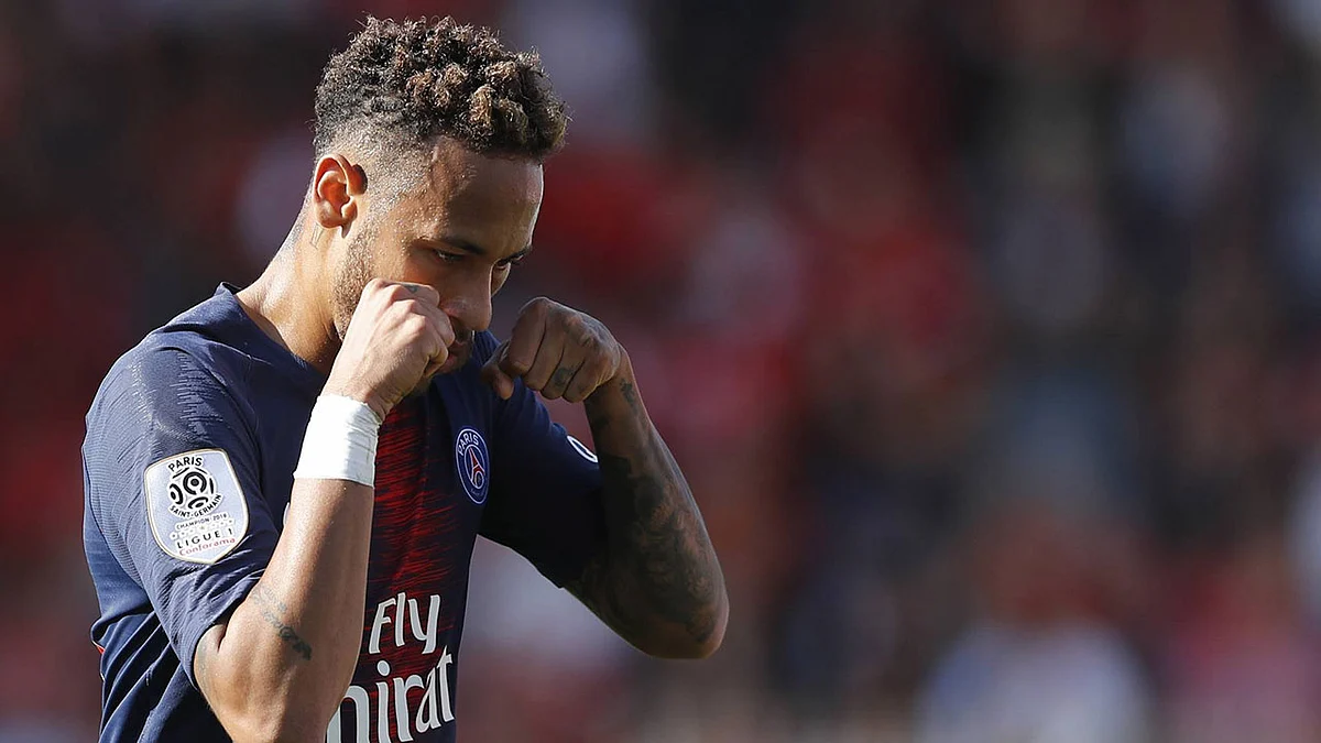 «الجواز الأوروبي» يفسد مخطط برشلونة في ميركاتو الصيف