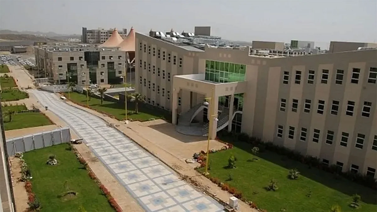 بعد إعلانها إلغاء الاختبارات.. تعرف على خدمات جامعة الملك خالد الإلكترونية