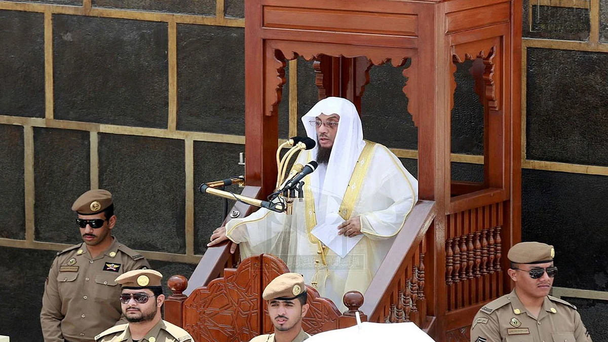 خطيب الحرم يعدد المكاسب الشرعية للإجراءات الاحترازية ضد كورونا