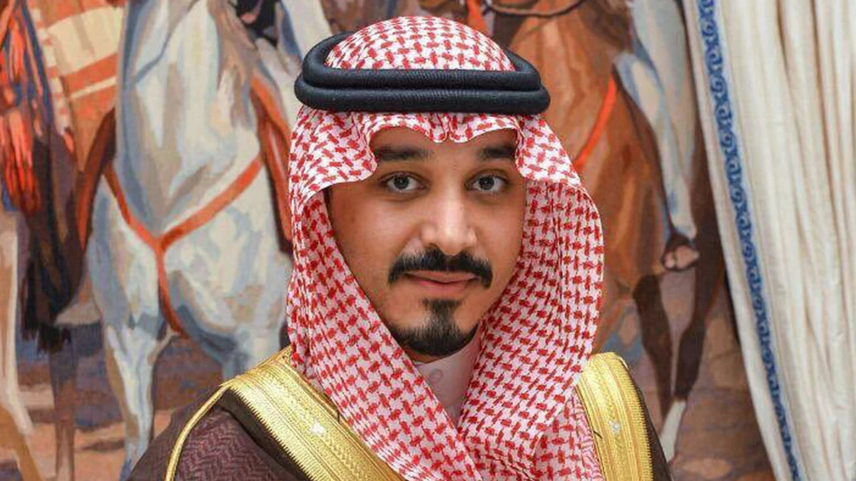 السفير السعودي لدى بريطانيا يؤكد حرص القيادة على عودة المواطنين سالمين إلى الوطن