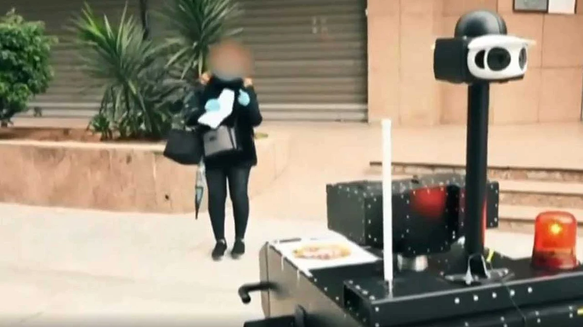بالفيديو... تونس تستعين بـ«شرطة آلية» لفرض الحجر الصحي