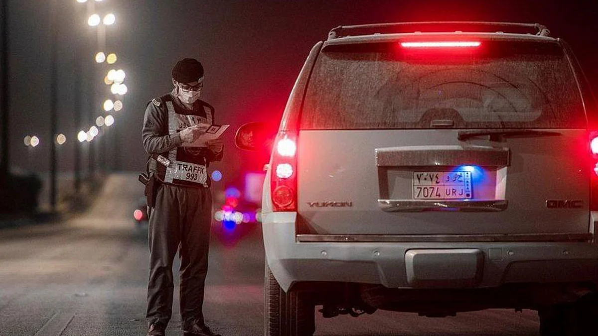 بالصور... الأجهزة الأمنية بالقصيم تواصل مهامها خلال فترة منع التجول