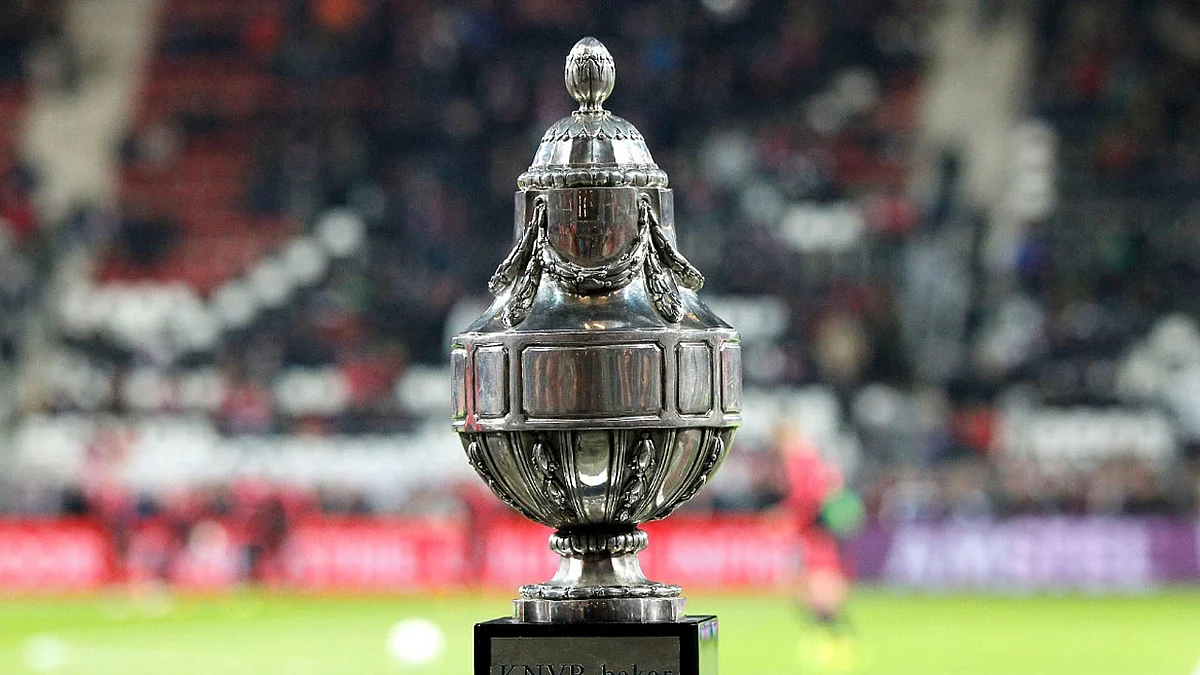بادرة طيبة لإنقاذ أندية الدوري الهولندي من الإفلاس والانهيار