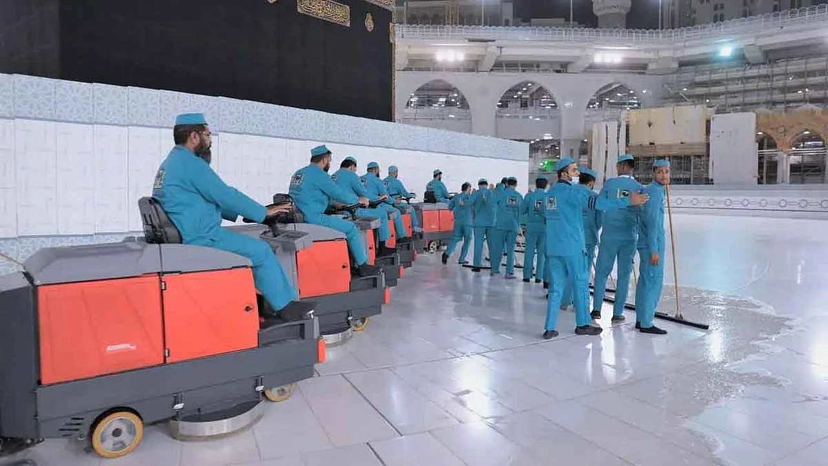 «شؤون الحرمين» تتعاقد مع شركات وطنية في مجال التعقيم والتطهير
