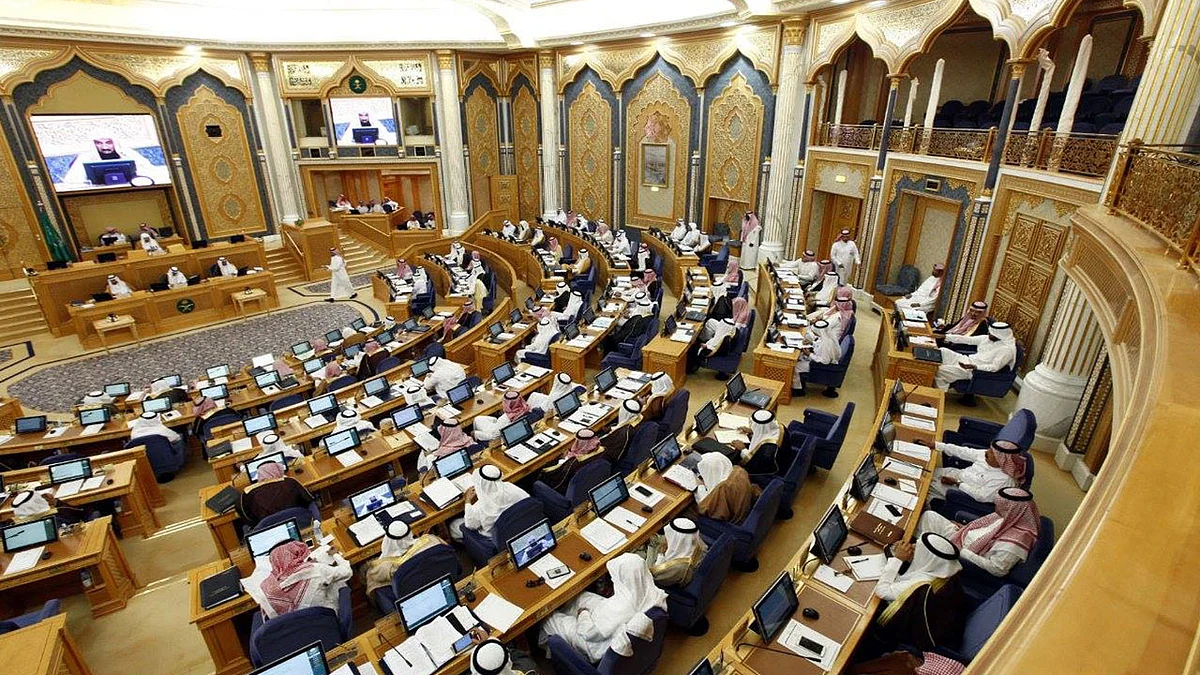 «الشورى» يطالب وزارة النقل بآلية تضمن منع اعتراض مسارات الطرق