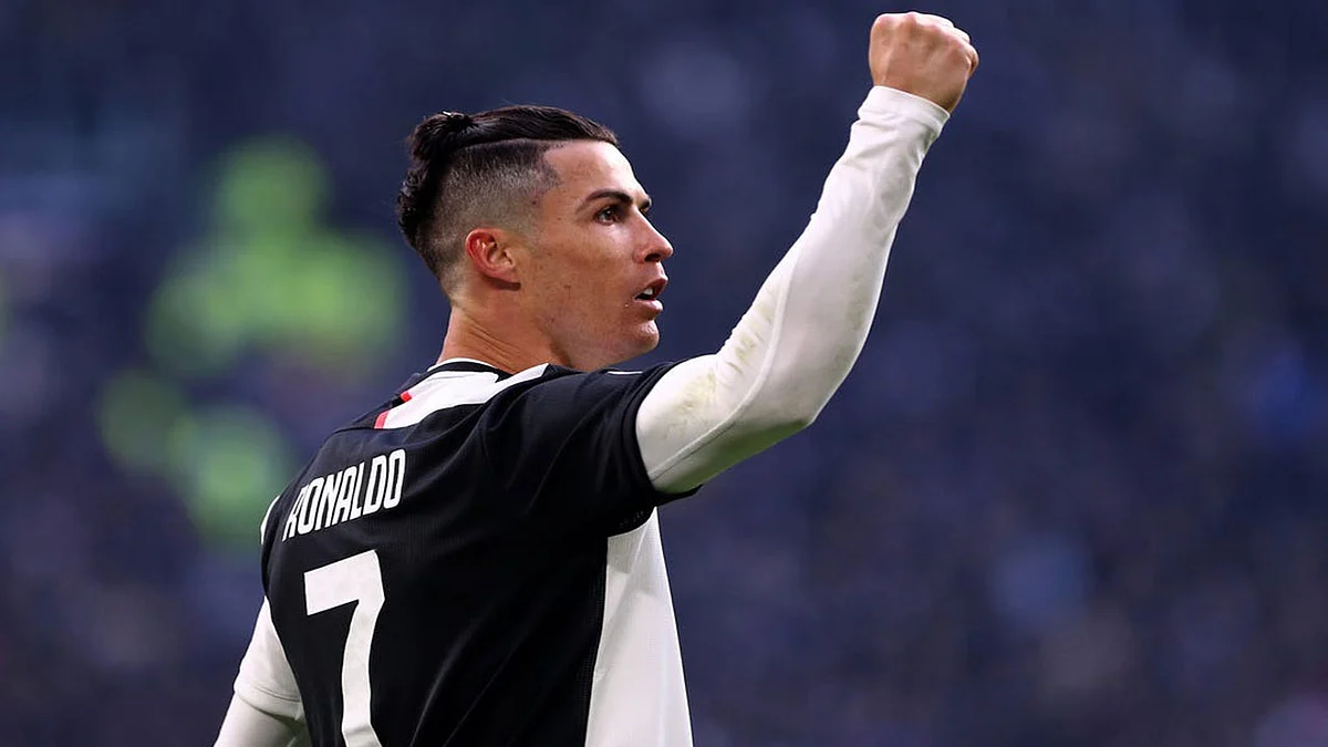 يوفنتوس يطلب من لاعبيه العودة لإيطاليا