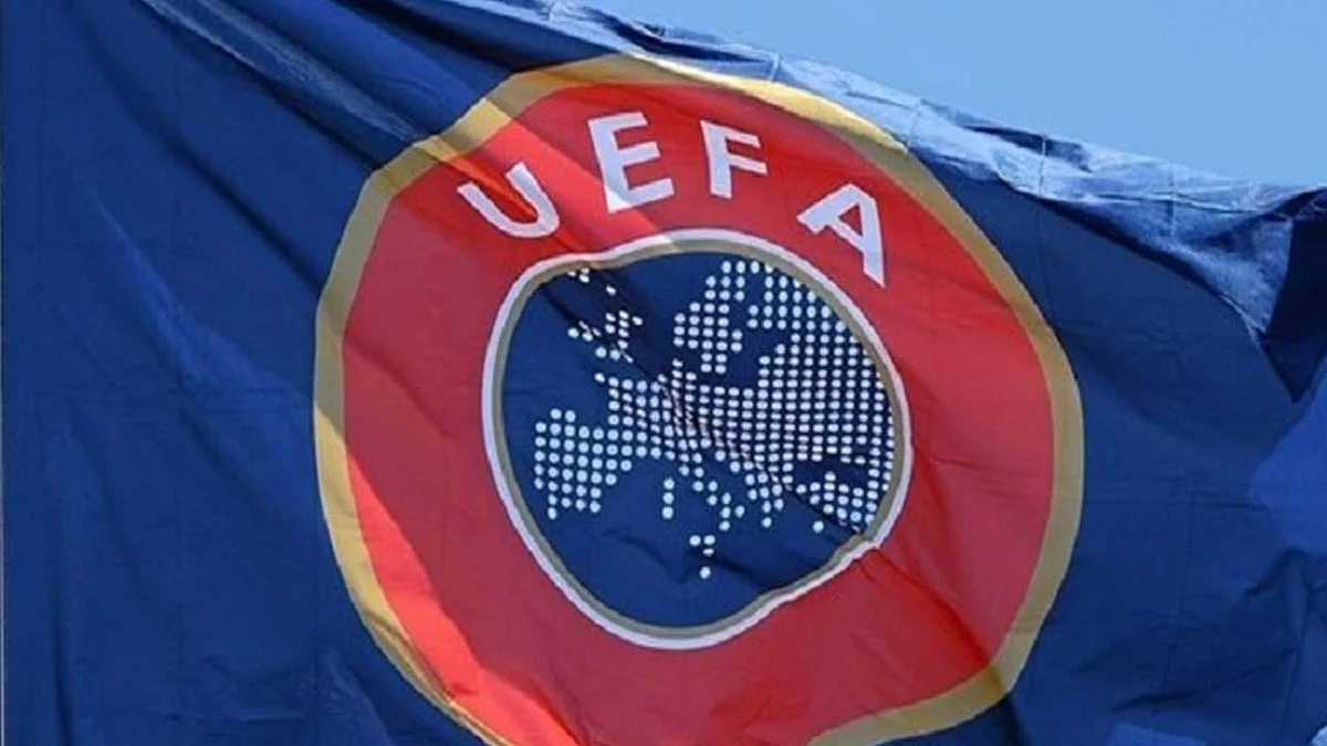 الغموض يحيط بمستقبل الدوري البلجيكي بسبب عقوبات «يويفا»