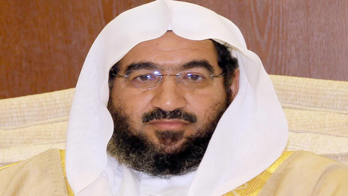 بالفيديو.. وكيل وزارة الشؤون الإسلامية: لا تجوز الصلاة خلف التلفاز