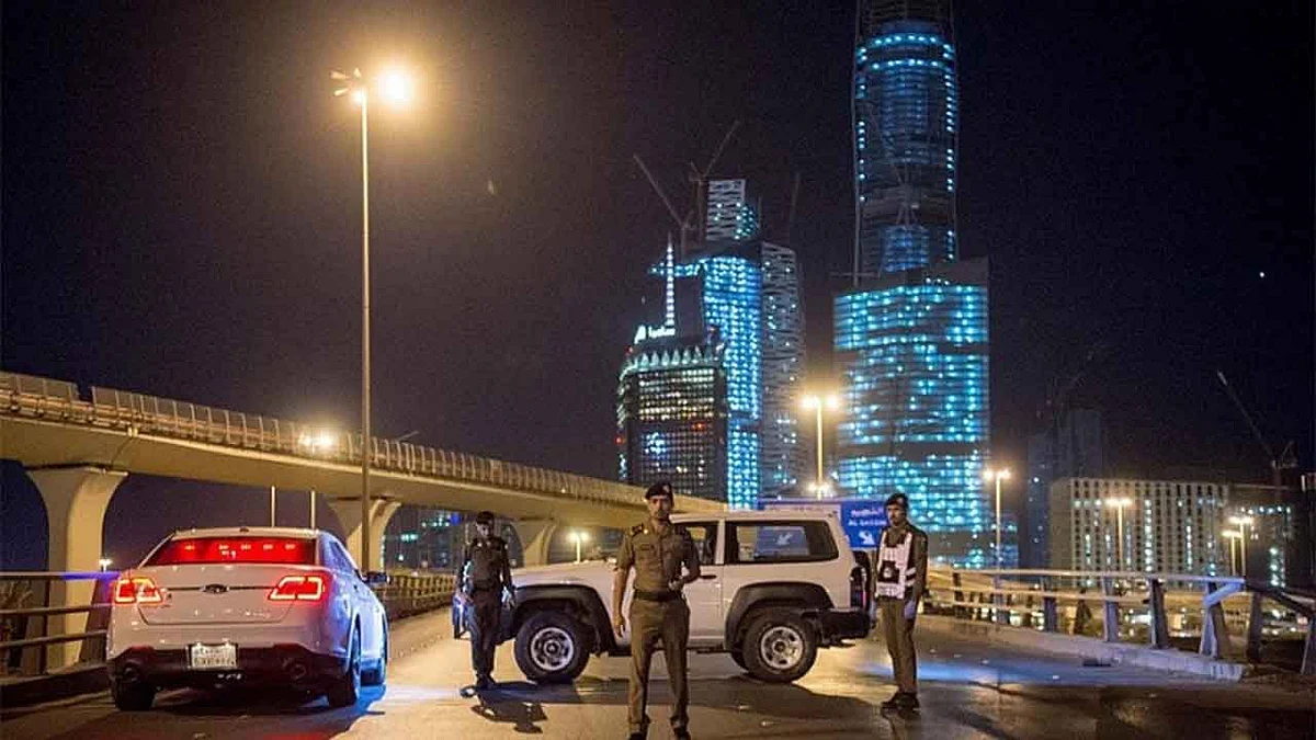 إطلاق تطبيق «توكلنا» لإدارة التصاريح الإلكترونية خلال فترة منع التجول