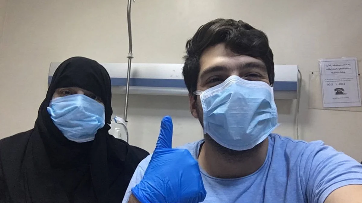 طبيب ينقل كورونا لأسرته.. ووزير الصحة «المجتمع يقدر تضحيتك»