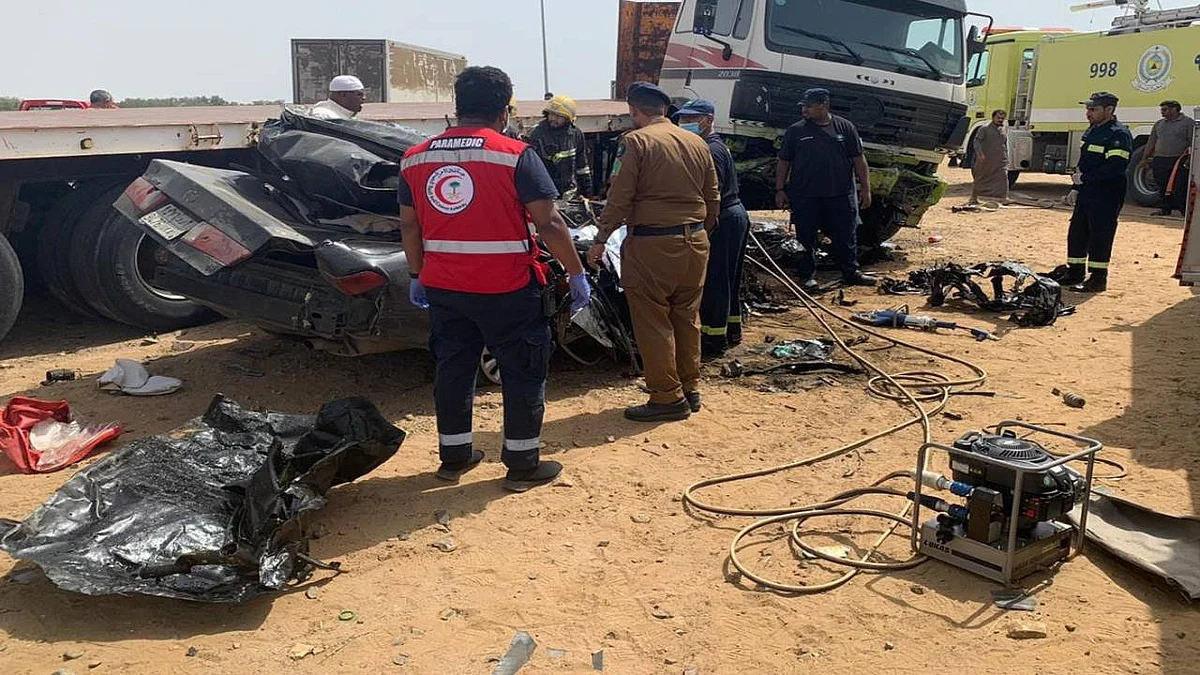 بالصور.. حادث مأساوي يُنهي حياة شخصين بجازان