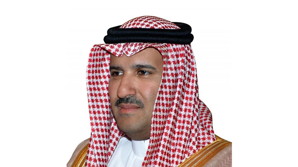 أمير المدينة المنورة يهنئ والد الطفلة «مسك» بعودتها سالمة
