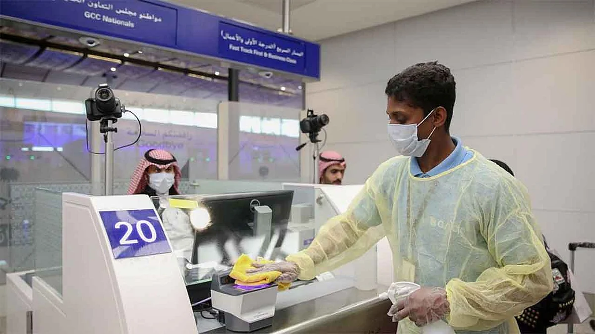 الطيران المدني: لن يدخل مطارات المملكة من تتجاوز حرارته 38