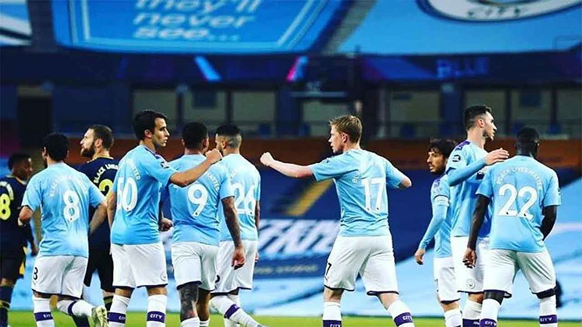 بثلاثية في شباك الأرسنال.. مانشستر سيتي يؤجل تتويج ليفربول المنتظر بالدوري الإنجليزي
