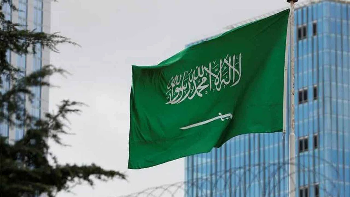 أخبار السعودية اليوم.. جوامع ومساجد مكة تستقبل المصلين.. وتعافي معمّرة سعودية عمرها يتجاوز 100 عام من إصابتها بكورونا