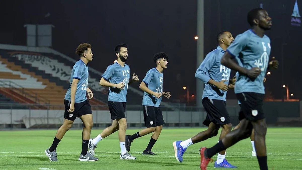 الشباب يستأنف التدريبات «بحذر».. والقنوي يعوض جارسيا