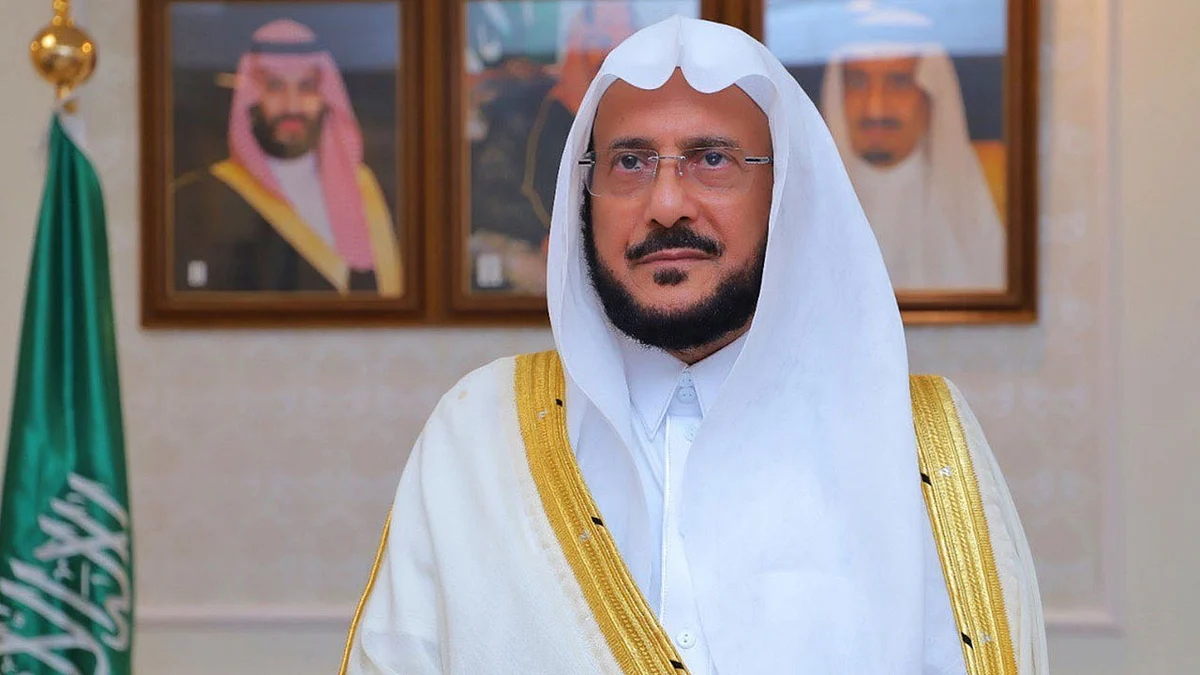وزير الشؤون الإسلامية: قيادة المملكة تعمل بجد وأمانة وصدق لنشر الإسلام