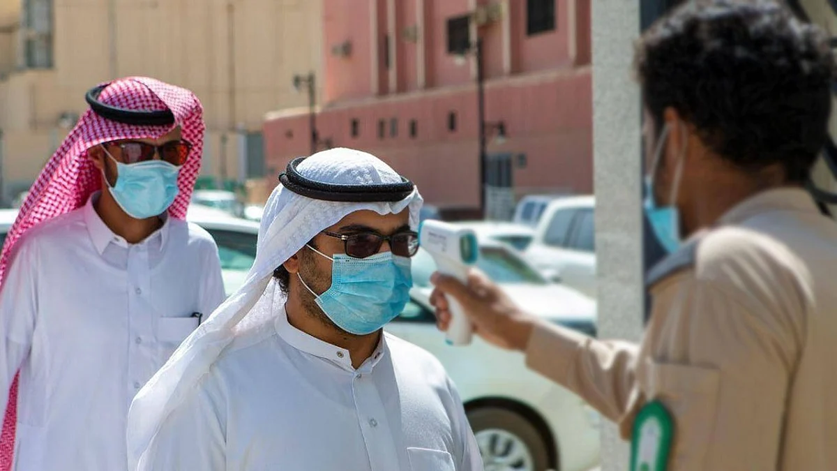 مخالفة ارتداء الكمامة تدفع شرطة الحدود الشمالية لتغريم 146 شخصًا
