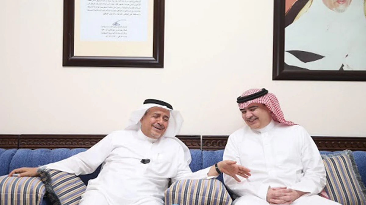 رئيس الأهلي يتبرأ من رحيل عسيري.. ويكشف حقيقة الخلافات مع بن مشعل