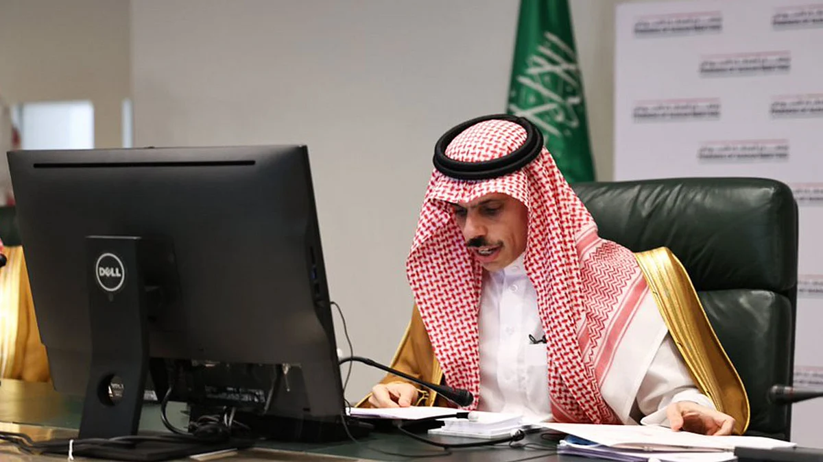 وزير الخارجية يعلق على «أوضاع السودان»: يقف بعتبات مستقبل أفضل لأبنائه