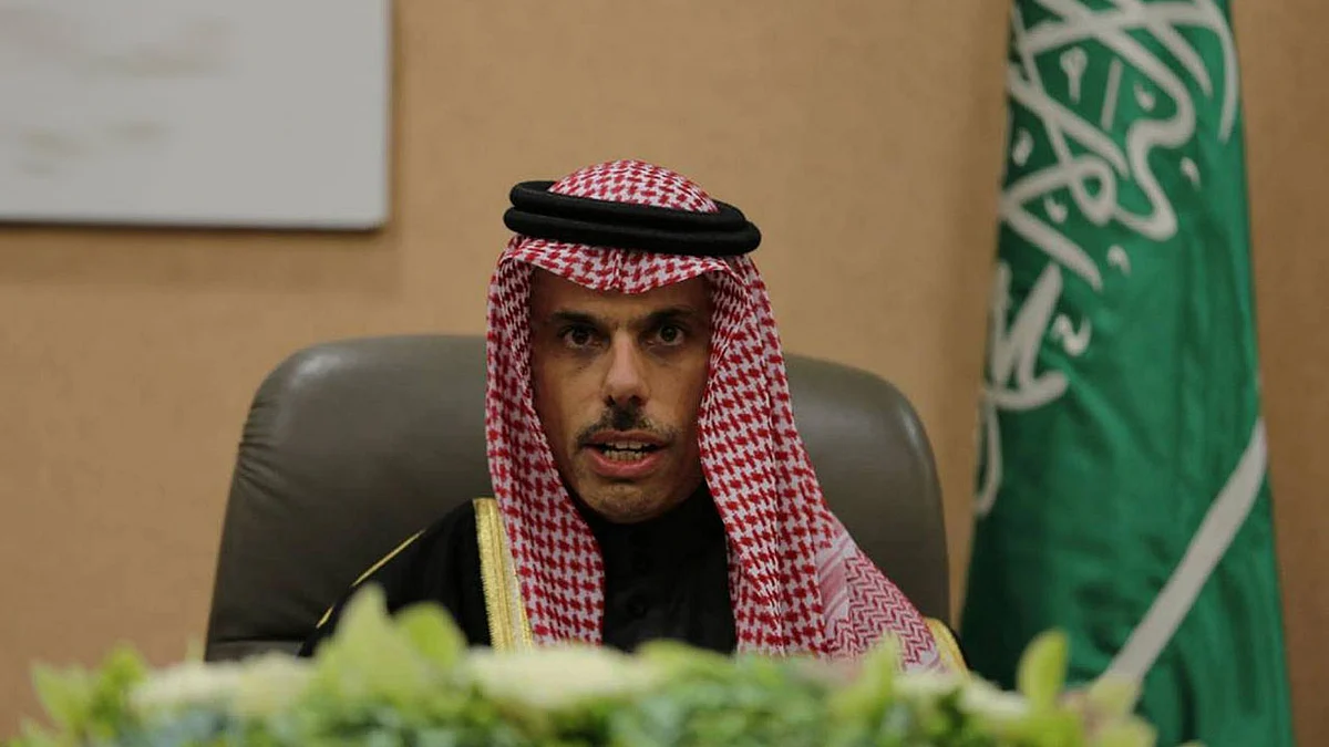 وزير الخارجية يُثمّن التوصل إلى اتفاق تعيين المنطقة الاقتصادية الخالصة بين مصر واليونان
