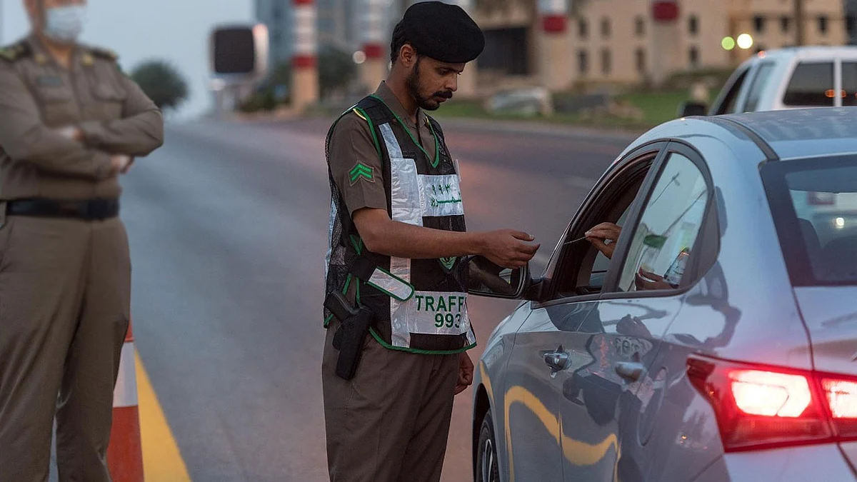 المرور السعودي: 25 مخالفة تتراوح غراماتها بين 1000 و2000 ريال