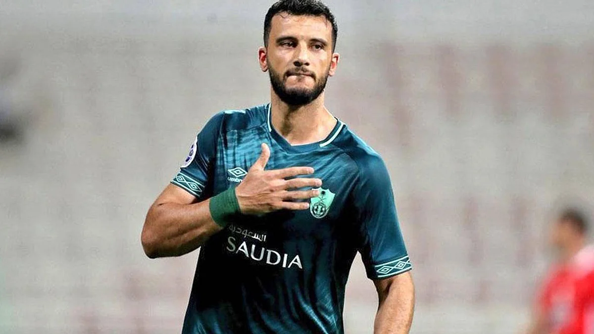 عقب طلبه الرحيل.. مستقبل السومة حائر بين الدوريين الإماراتي والمصري