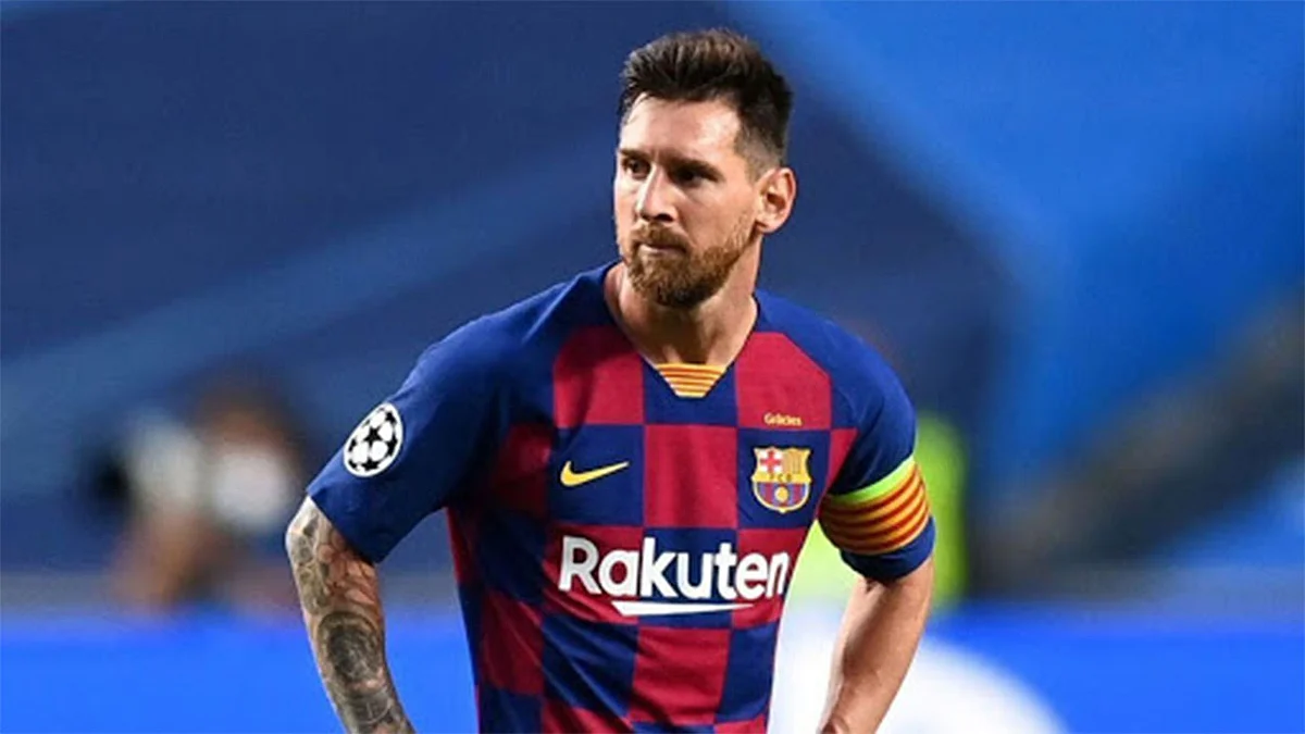 والد ميسي عن بقاء نجله في برشلونة: الأمر بات صعبًا و«جوارديولا» لا علاقة له بالأمر