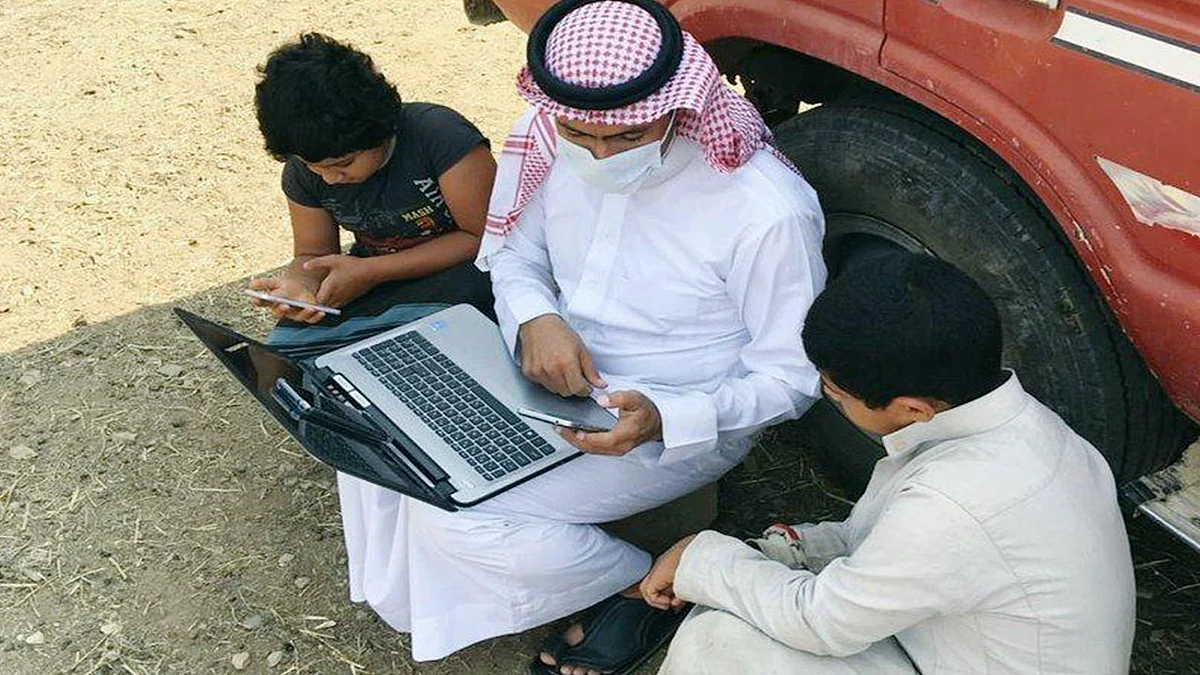 وزير التعليم يوجه بتكريم المعلم «دغريري» نظير جهوده مع طلبة جازان