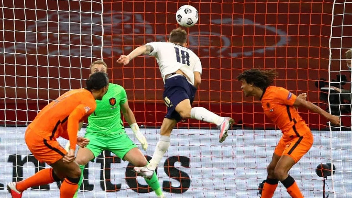 المنتخب الإيطالي يكرم ضحايا كورونا في لقاء هولندا بدوري الأمم