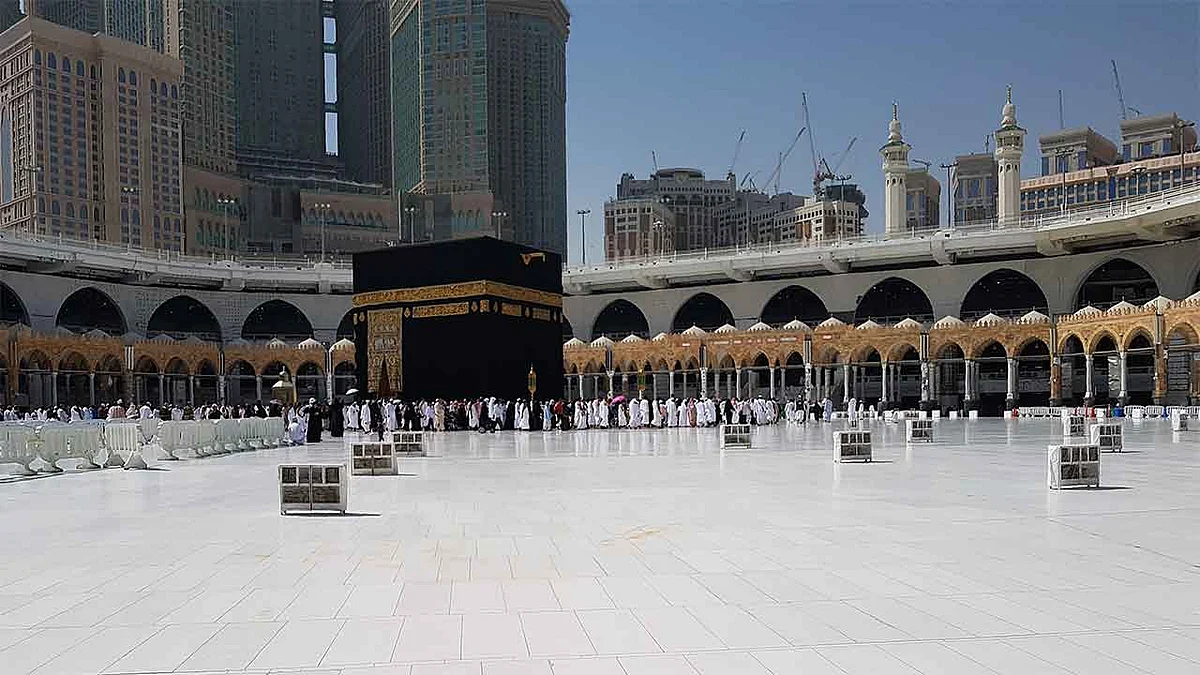 عبر 3 خطوات بسيطة.. كيف تستخرج تصريح أداء العمرة عبر تطبيق «اعتمرنا»؟