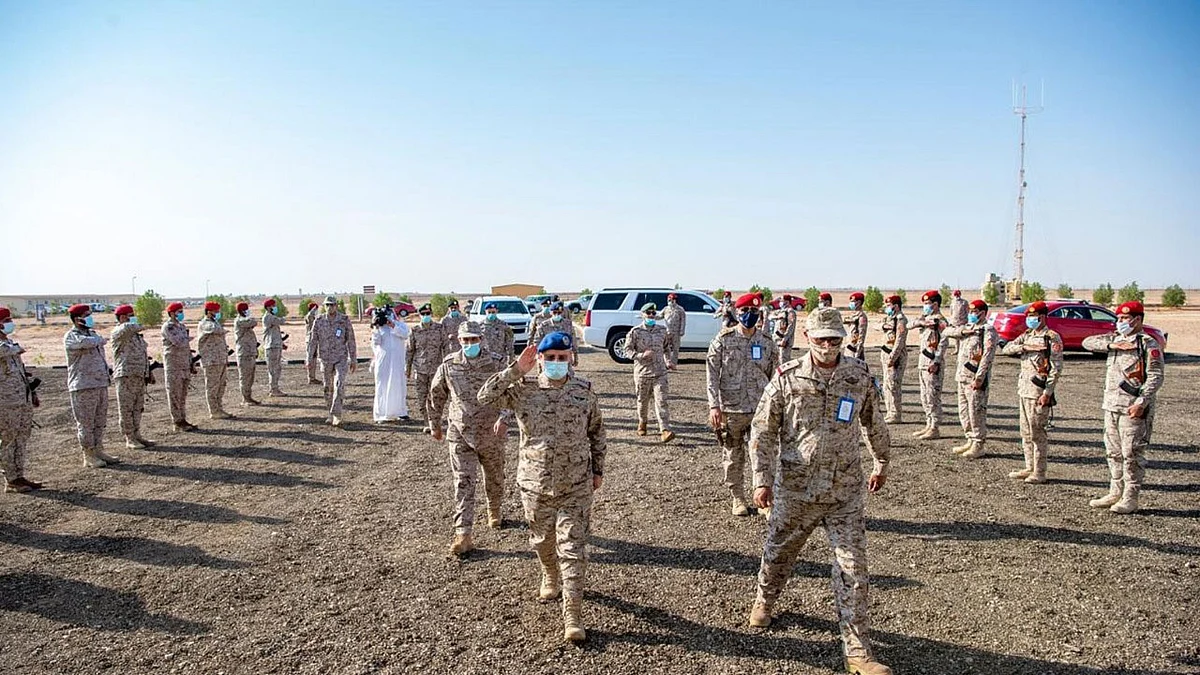 بالصور.. رئيس الأركان يطّلع على جاهزية الموقف العسكري بالمنطقة الشمالية