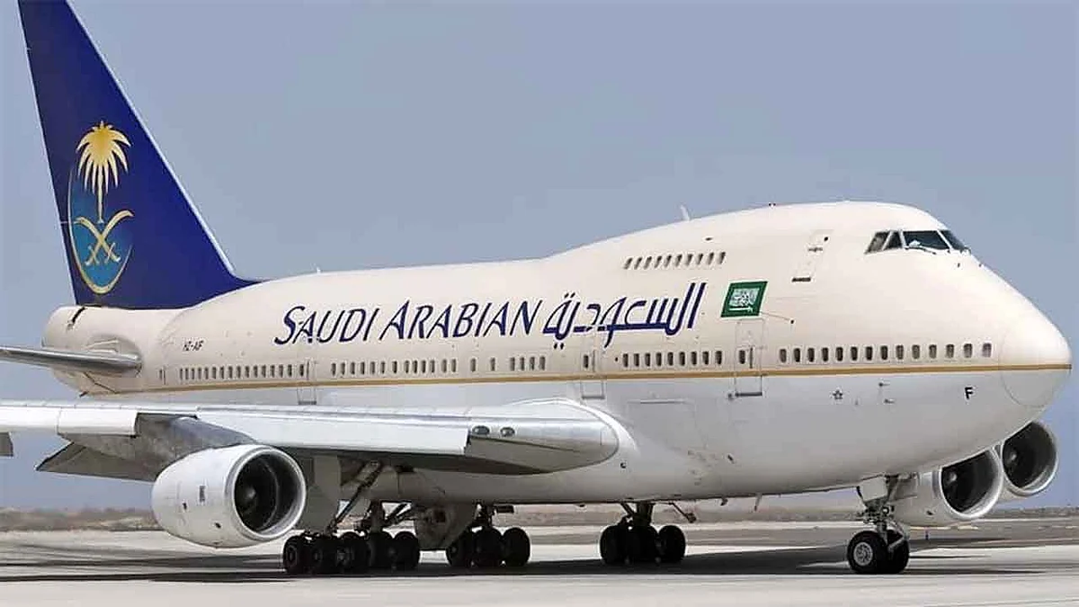 «الخطوط السعودية» تفسِّر سبب طلب معلومات البطاقات الائتمانية