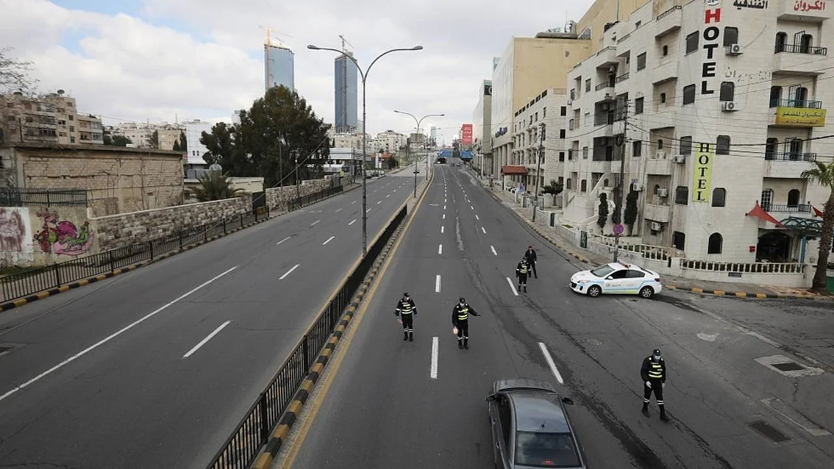 حكومة الأردن تعلن الحظر الشامل كل «جمعة» حتى نهاية العام
