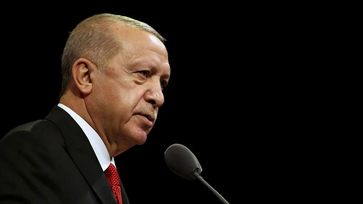 بقرار من أردوغان.. منع الأطقم الطبية من الإجازة والاستقالة والتقاعد
