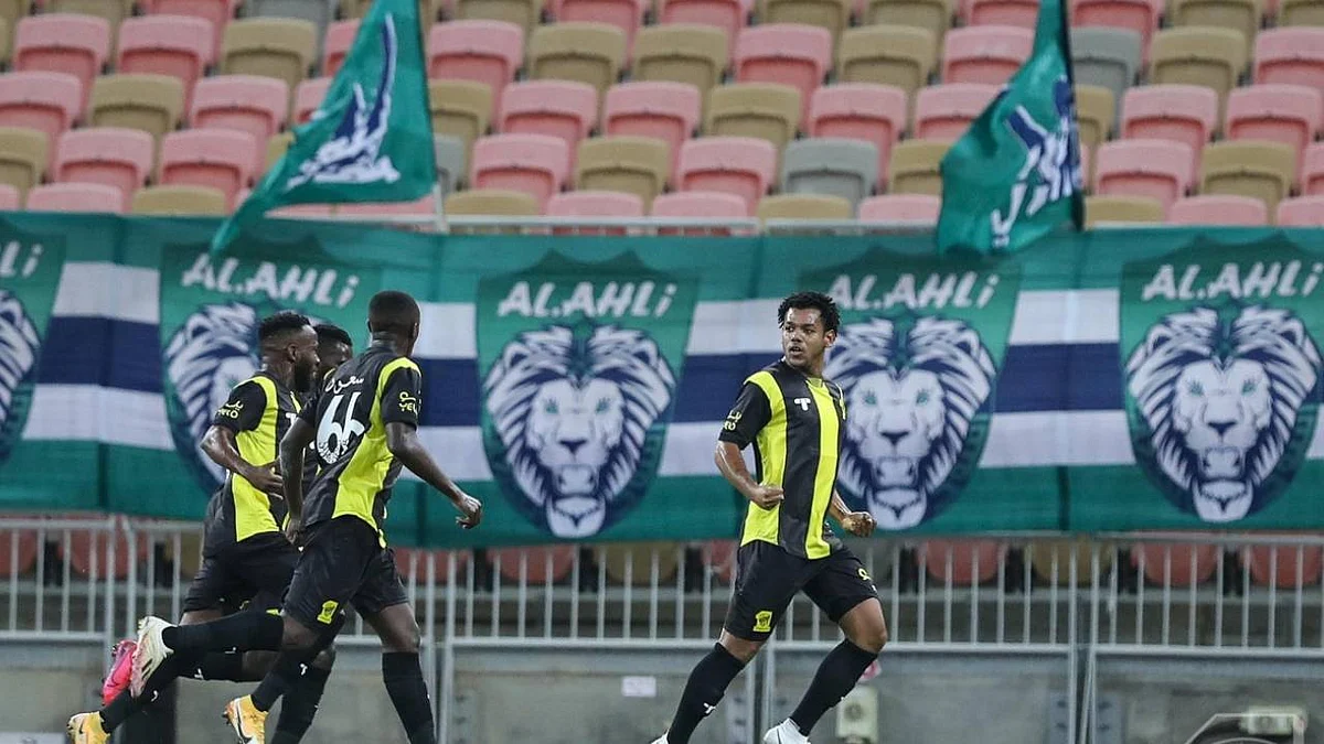 بعد صيام 8 سنوات.. الاتحاد يهزم الأهلي بثنائية ويكسر سلسلة اللافوز في ديربي جدة