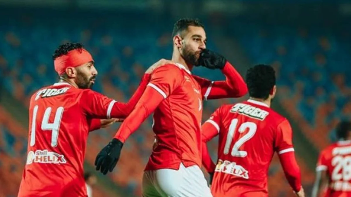 رغم تمسك ناديه.. نجم الأهلي المصري على أعتاب الدوري السعودي في ميركاتو الشتاء
