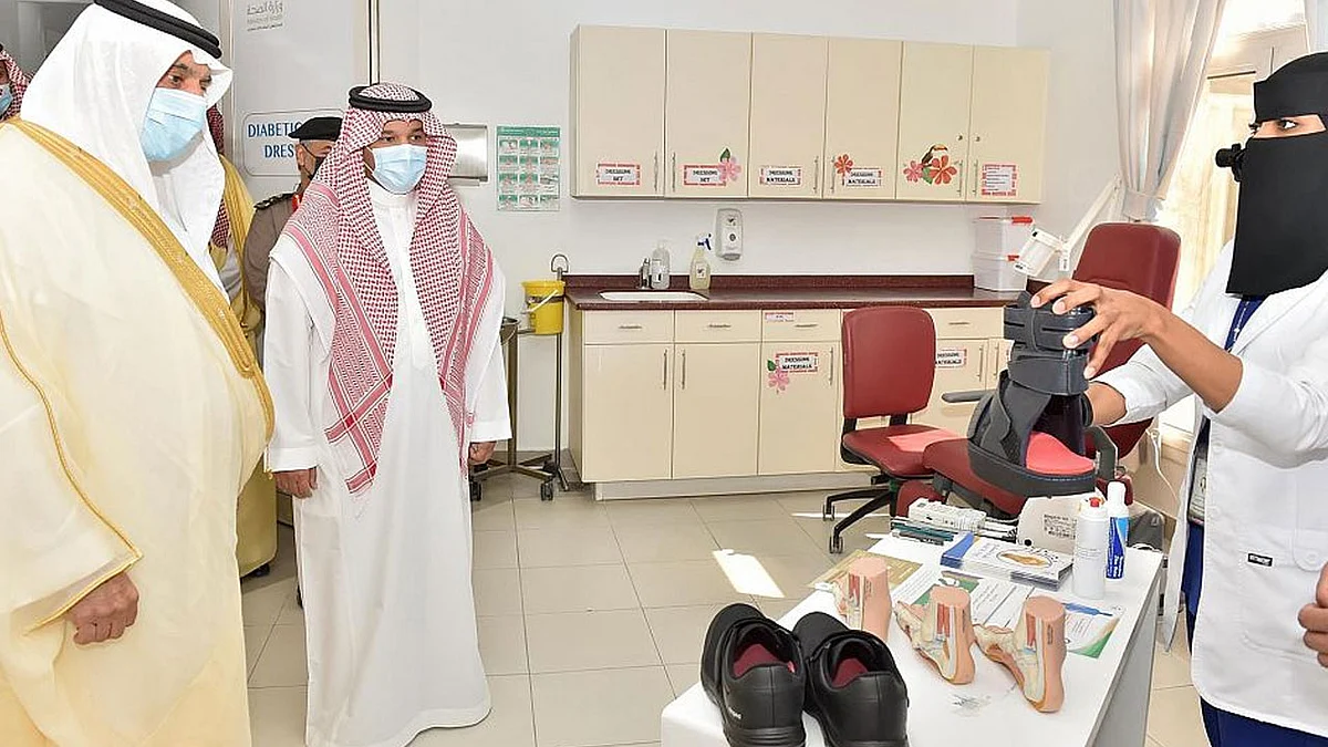 بالصور.. أمير نجران يدشن مشروع تطوير مركز السكر بمستشفى الملك خالد