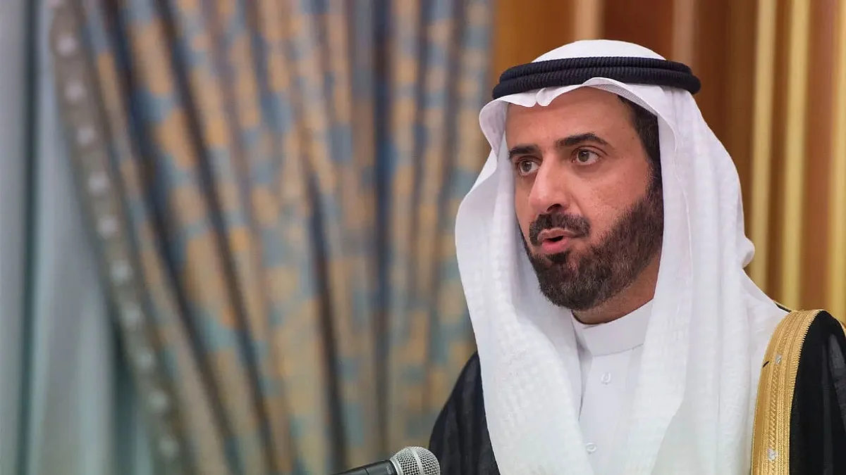 وزير الصحة يصدر قرارًا بكف يد 12 موظفًا بسبب «المواعيد الوهمية»