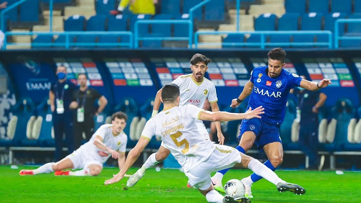 صدارة الدوري السعودي تداعب الهلال.. والفتح يسعى لتكرار مفاجأة الجولة الأولى