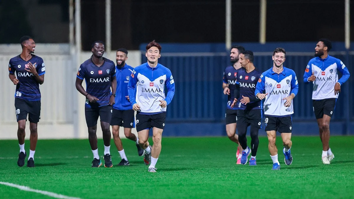 الجدعاني يواصل حراسة عرين الهلال أمام الرائد