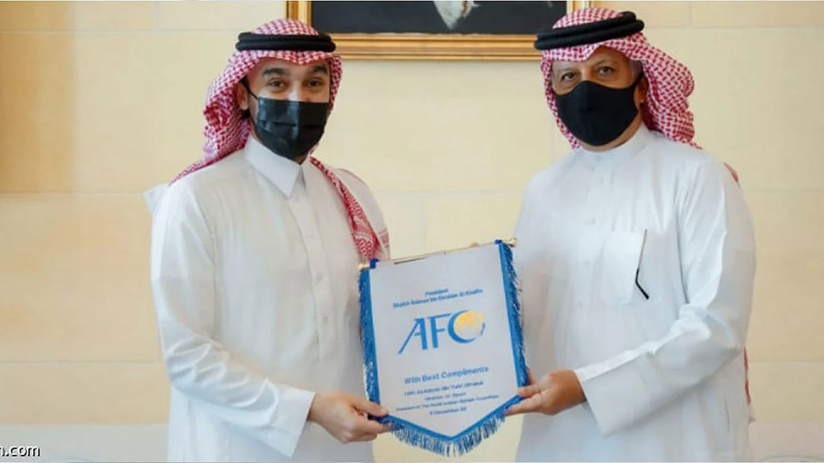 رئيس «الاتحاد الآسيوي» يشيد بالقفزات النوعية للرياضة السعودية