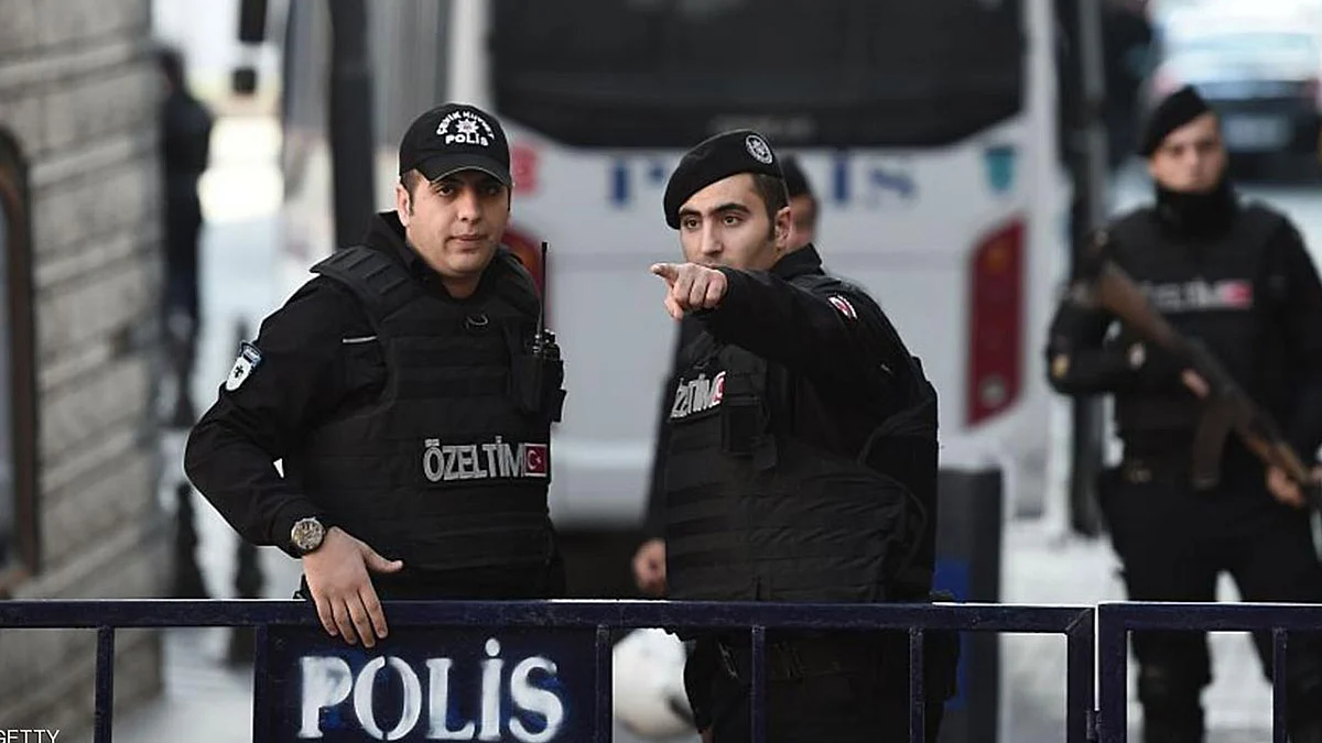 أوامر جديدة في تركيا باعتقال مئات العسكريين بشبهة دعم جولن