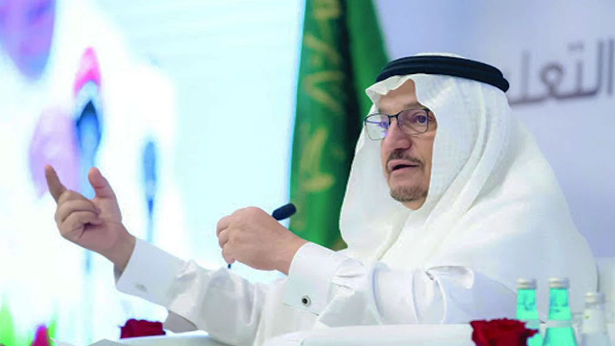 بالفيديو.. وزير التعليم يعلق على الدراسة «عن بعد» في الفصل الدراسي الثاني