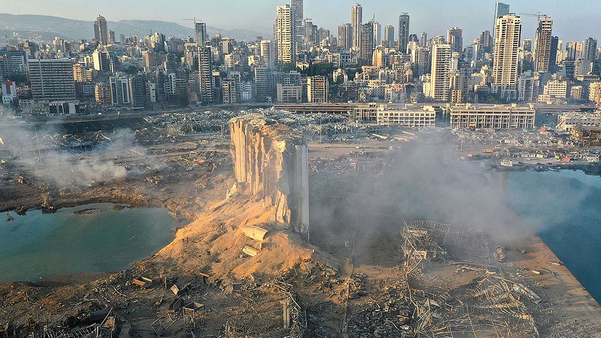 حسان دياب يرد ببيان على اتهامه بالتقصير والإهمال في قضية انفجار مرفأ بيروت
