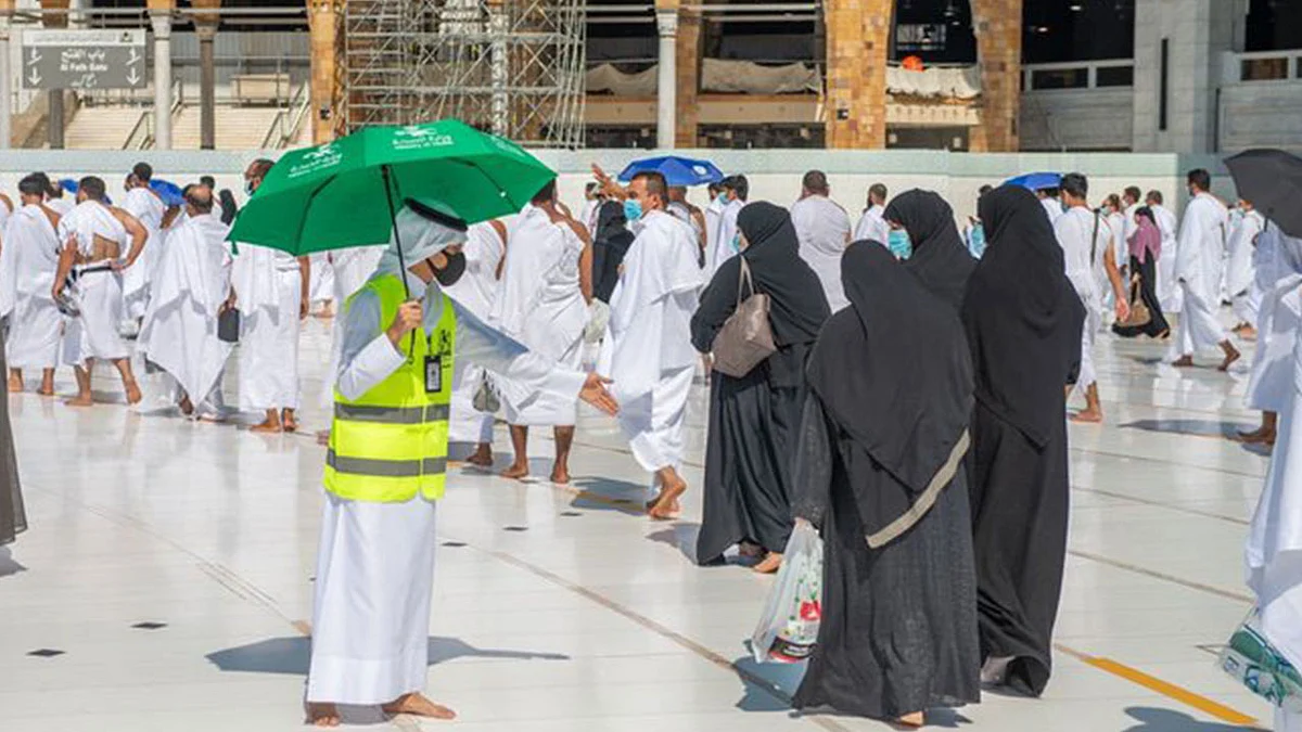 بالصور.. تفويج مليون امرأة لأداء العمرة والصلاة بالمسجد الحرام