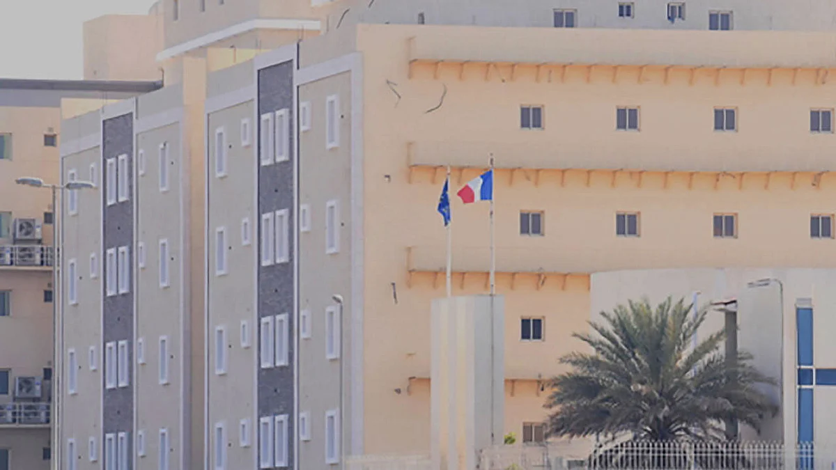 السفارة الفرنسية بالرياض تدين هجوم «ناقلة جدة» الإرهابي